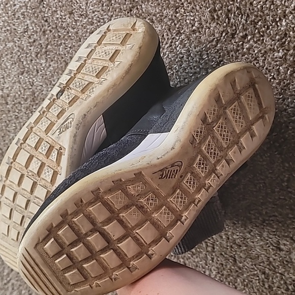 Nike Roshe TWO Hi Flyknit black gray pull on sneaker boots size 8.5 - Picture 6 of 9